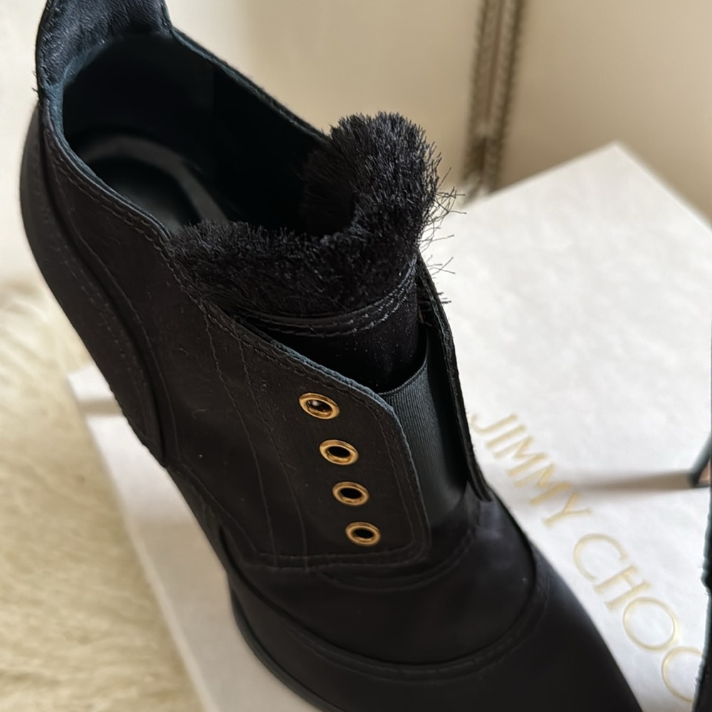 Unique Booties - image 4